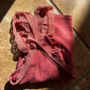 American Eagle Tank; size M